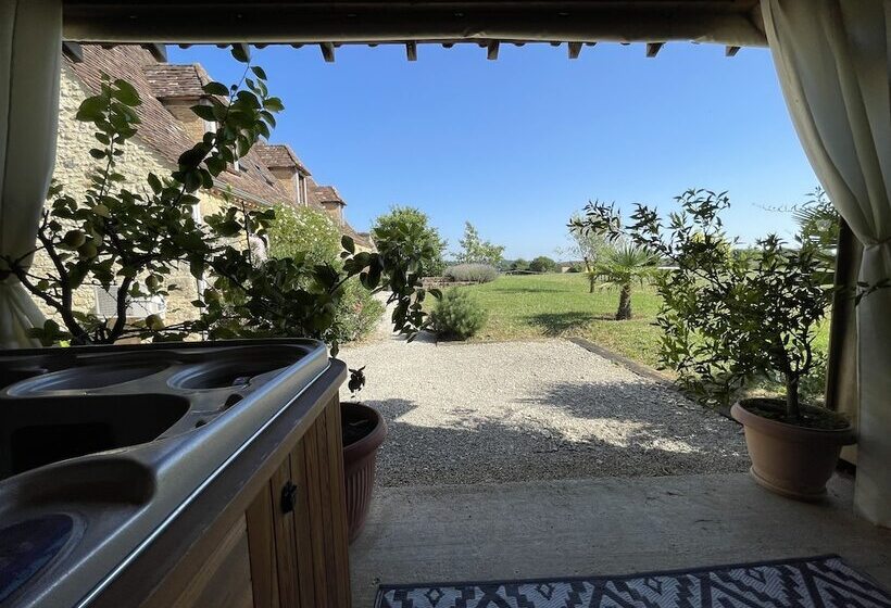 Пансион Chambre D Hôtes La Ferme De La Croix