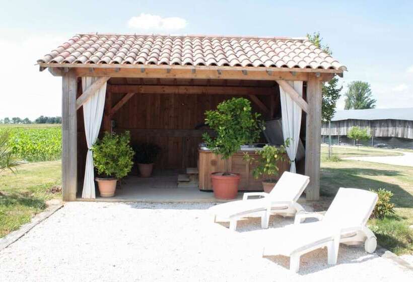 Пансион Chambre D Hôtes La Ferme De La Croix