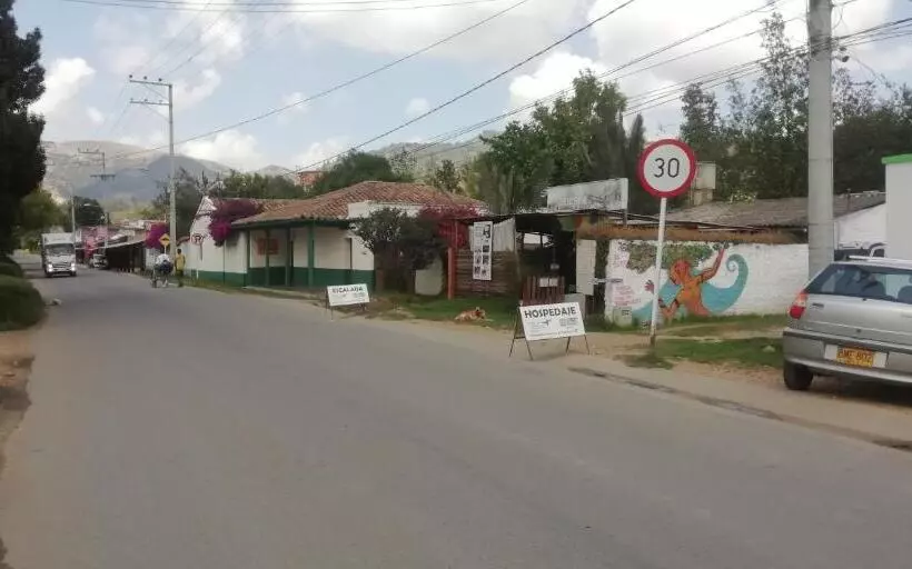 ペンション Hostal Caminos De Suesca