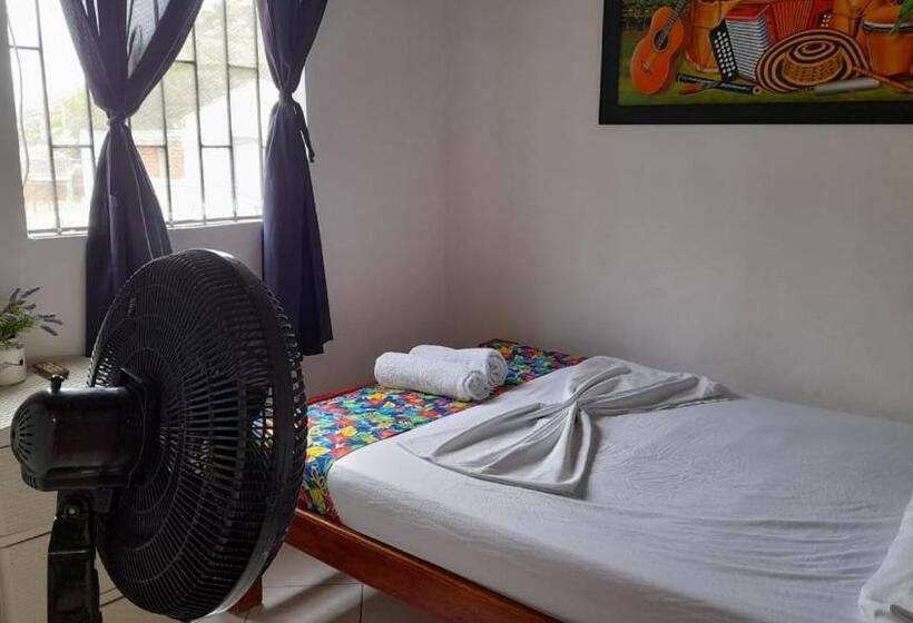 Pension (Hôtel basse catégorie) Princesa Katia