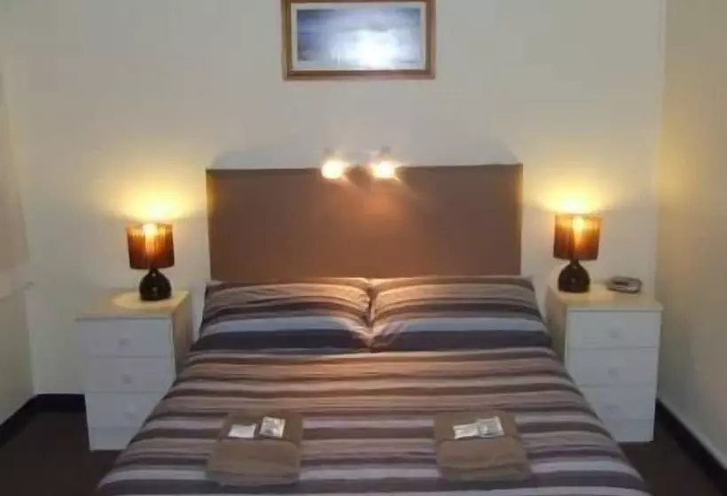 Aquarius Motel Belmont