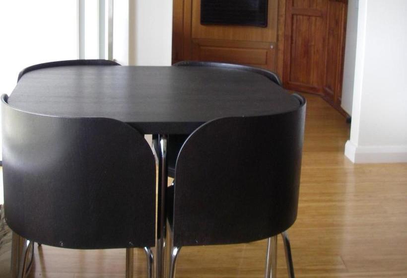 Edgewater, Unit 3/145 Shoal Bay Road