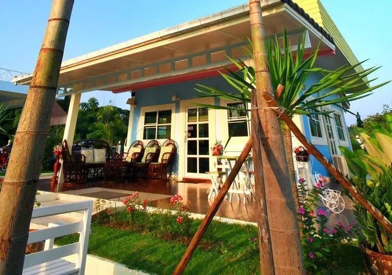 هتل Chiangkhan Gallery Resort