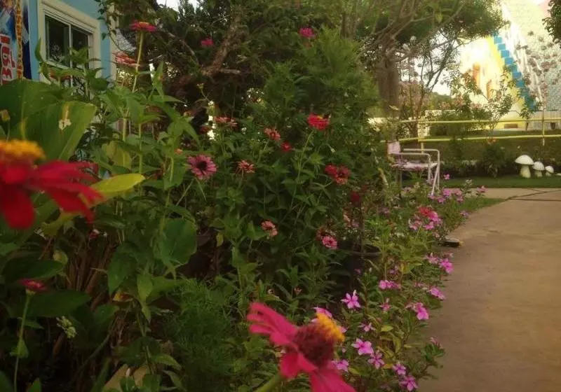 هتل Chiangkhan Gallery Resort