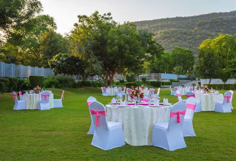 فندق Doubletree By Hilton Jaipur Amer