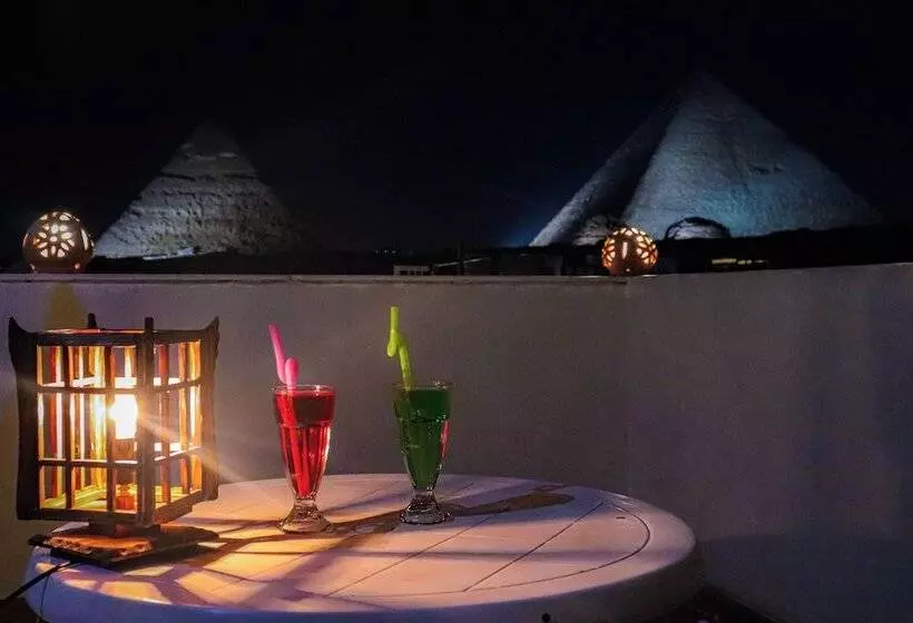 هتل Golden Pyramids Inn