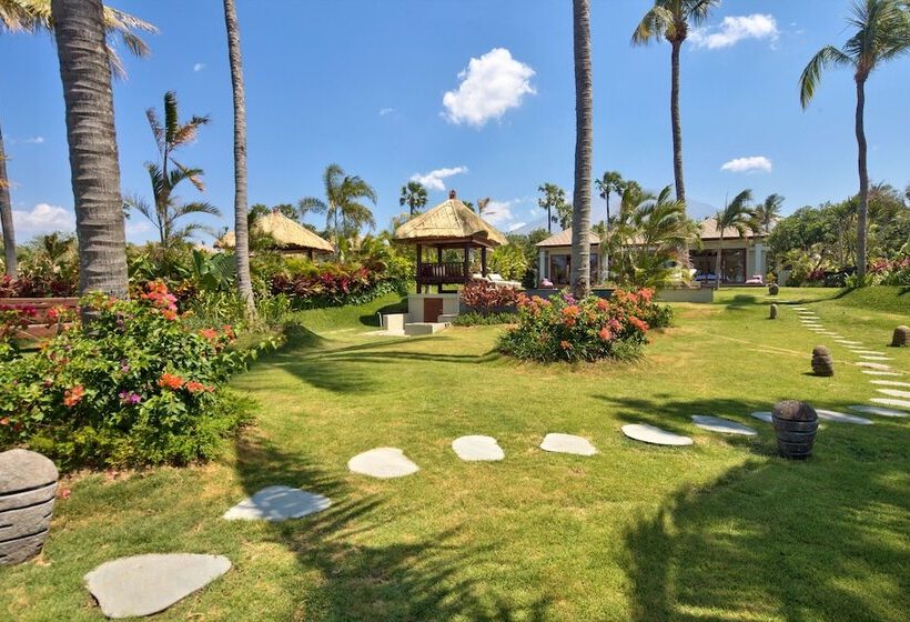 ホテル Relax Bali Dive & Spa Ocean Front Resort