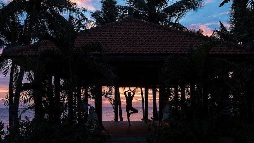 ホテル Relax Bali Dive & Spa Ocean Front Resort