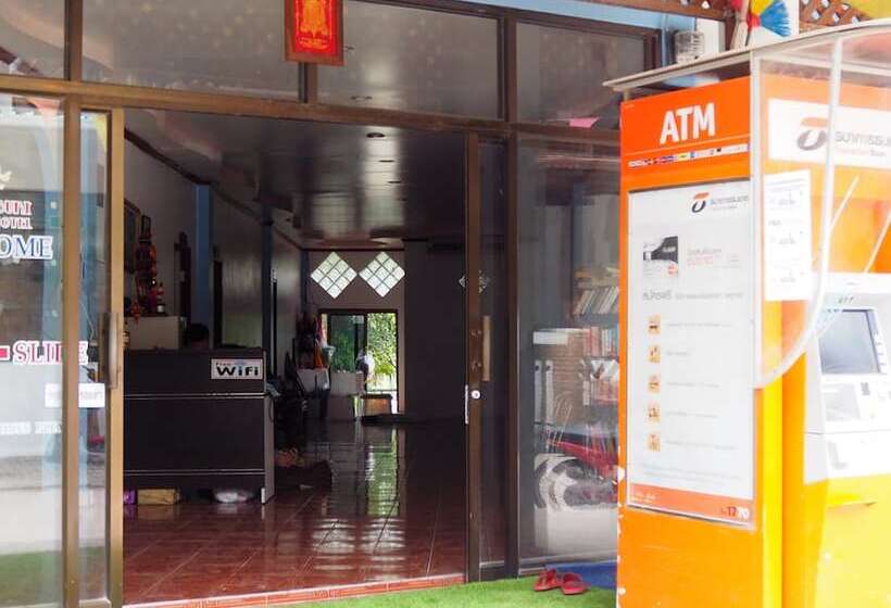 هتل Sunset Buri Hostel