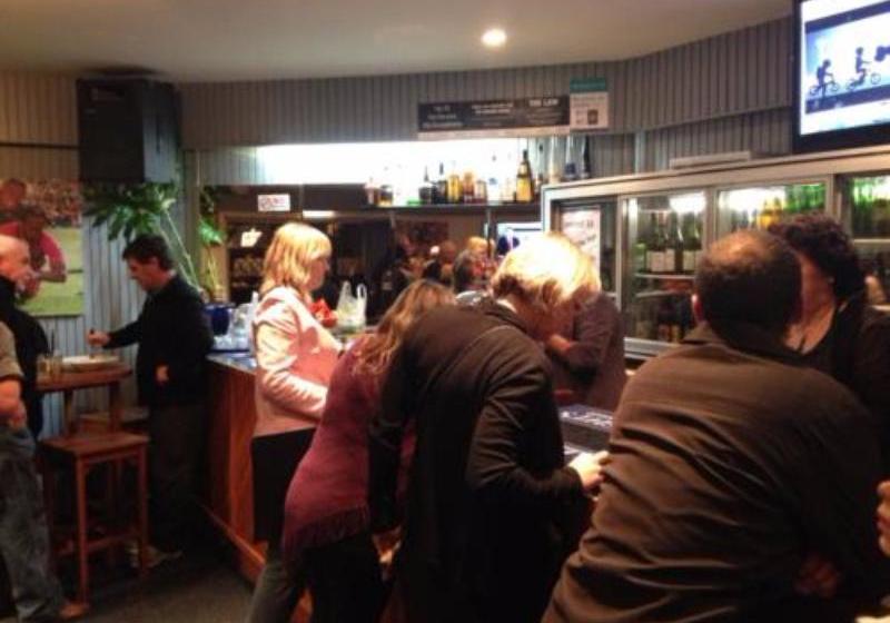 호텔 The Country Inn