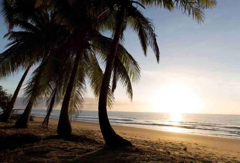 Spice At Oak Absolute Beachfront With Private Pool Near Port Douglas