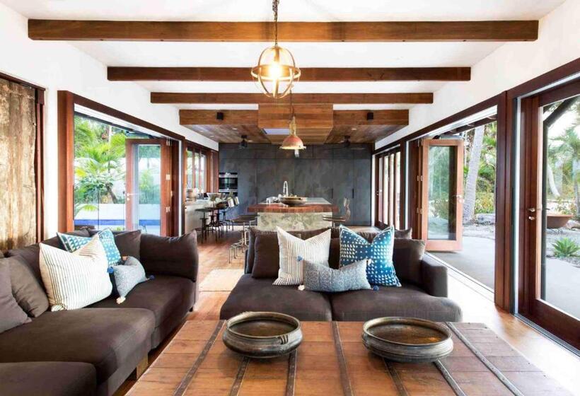 Spice At Oak Absolute Beachfront With Private Pool Near Port Douglas