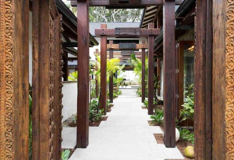 Spice At Oak Absolute Beachfront With Private Pool Near Port Douglas