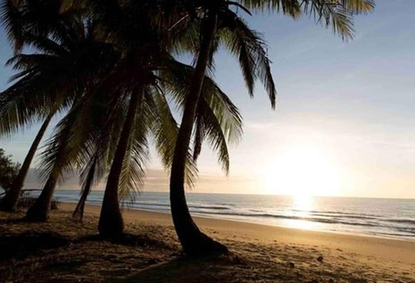 Spice At Oak Absolute Beachfront With Private Pool Near Port Douglas