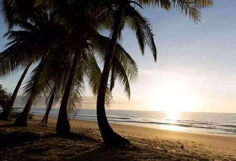 Spice At Oak Absolute Beachfront With Private Pool Near Port Douglas