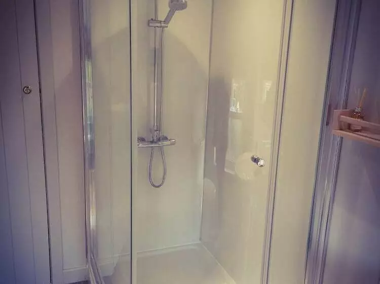 Aamiaismajoitus (B&B) Exelby Green Dragon