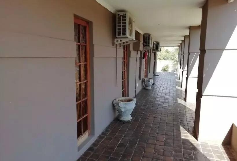 Aamiaismajoitus (B&B) Times Premier Lodge