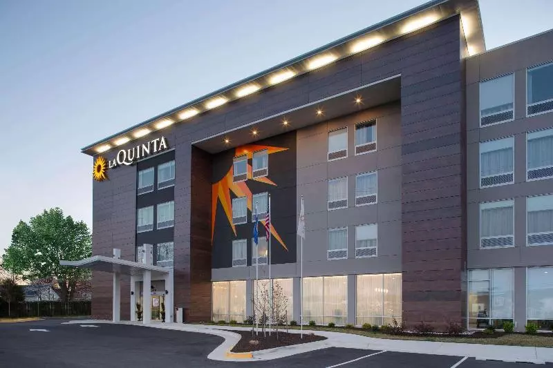Hotelli La Quinta Inn & Suites By Wyndham Manassas, Va  Dulles Airport