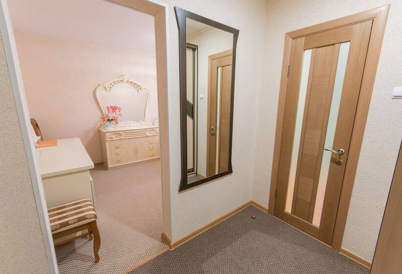 فندق Cherniy Mys