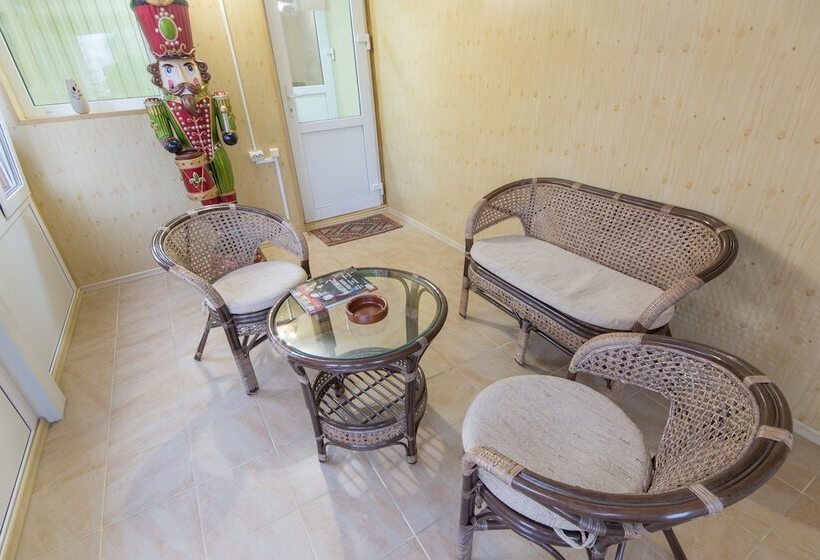 فندق Cherniy Mys