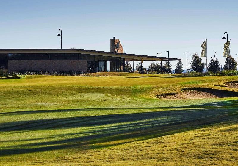 호텔 The Sebel Yarrawonga Silverwoods