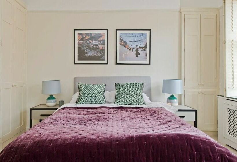 Luxurious 2 Bed Apartment