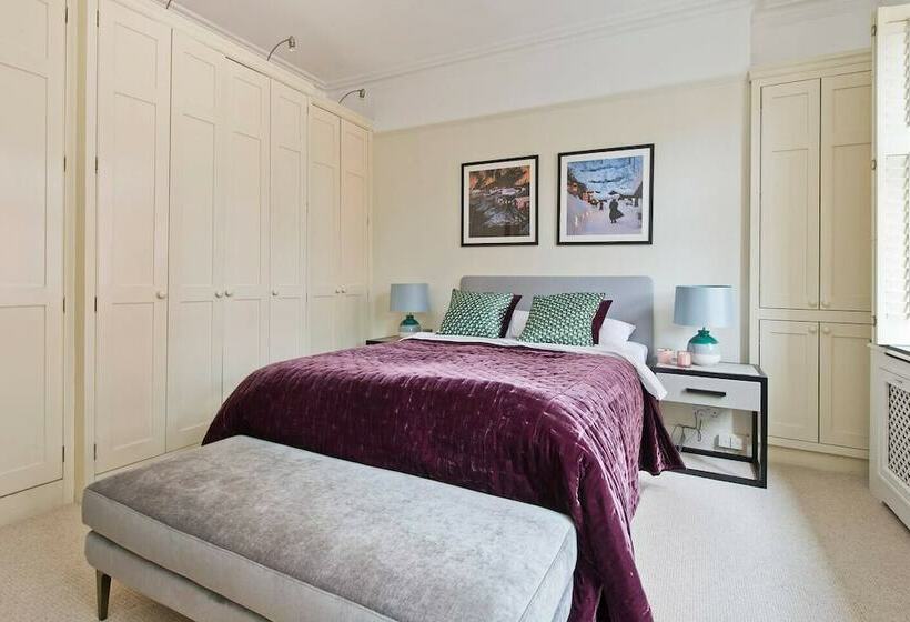 Luxurious 2 Bed Apartment