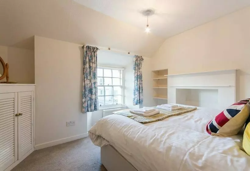 Quirky Cottage Heart Of St Andrews