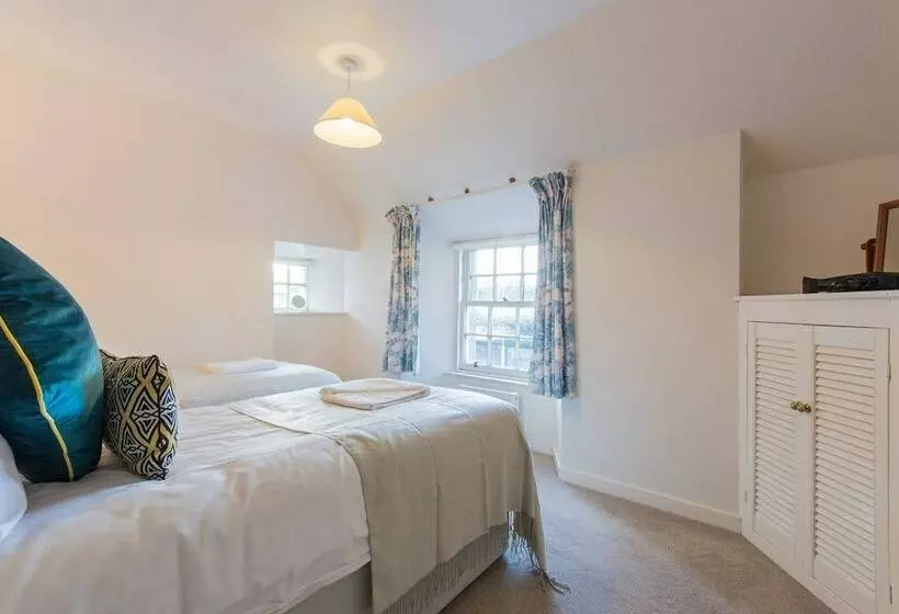 Quirky Cottage Heart Of St Andrews