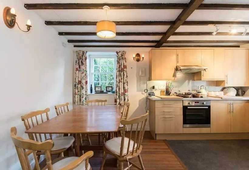 Quirky Cottage Heart Of St Andrews