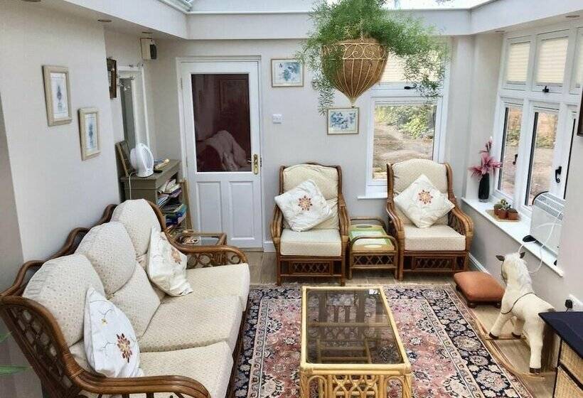 צימר Bron Hafren