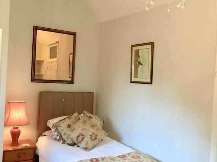 Aamiaismajoitus (B&B) Bron Hafren