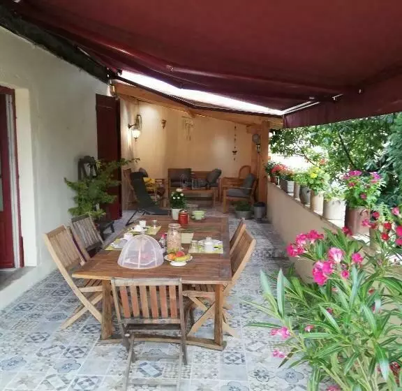 Aamiaismajoitus (B&B) La Maison De Marion