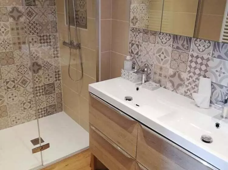 Aamiaismajoitus (B&B) La Maison De Marion