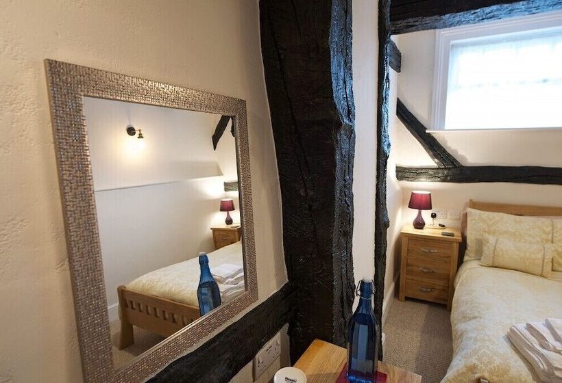 ベッドアンドブレックファースト The Wheatsheaf