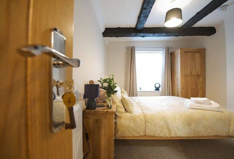 ベッドアンドブレックファースト The Wheatsheaf