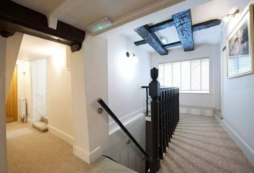 Aamiaismajoitus (B&B) The Wheatsheaf