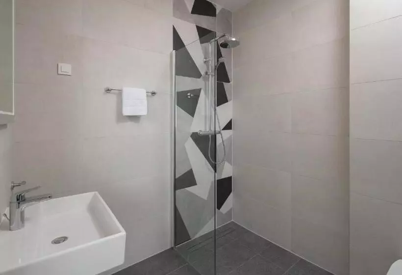 Garden Palace Resort