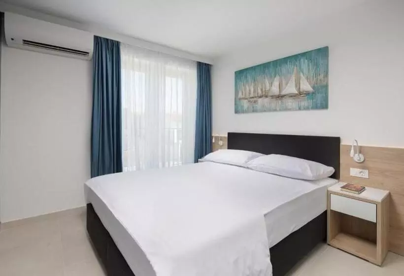 Garden Palace Resort