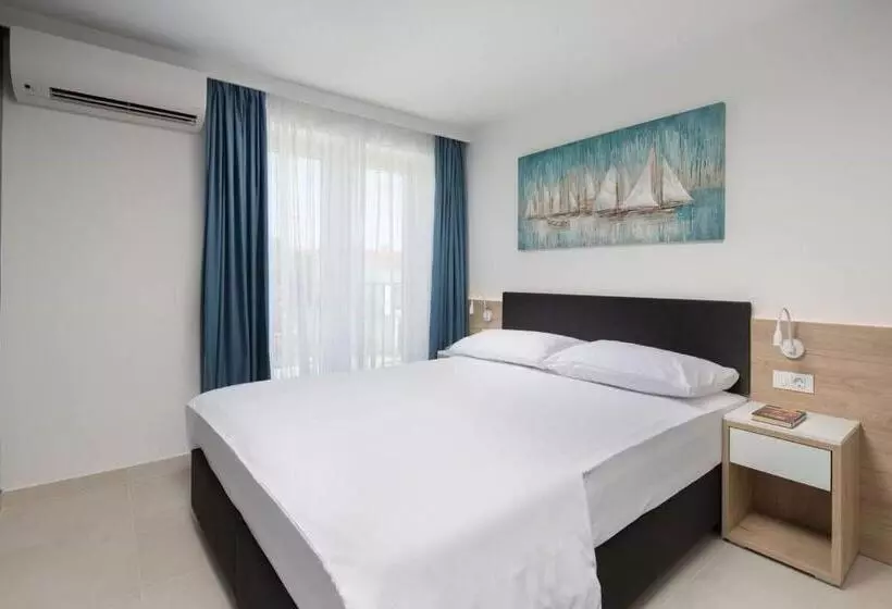 Garden Palace Resort