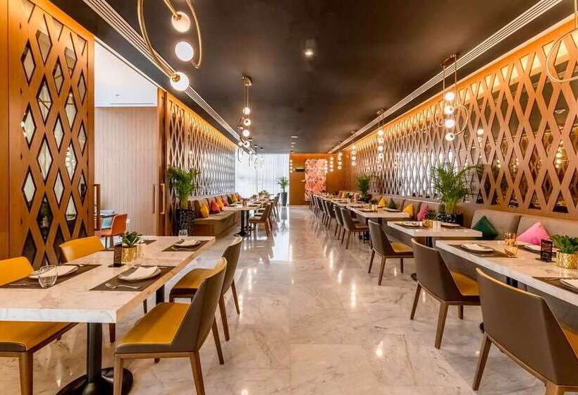 هتل Aleph Doha Residences, Curio Collection By Hilton