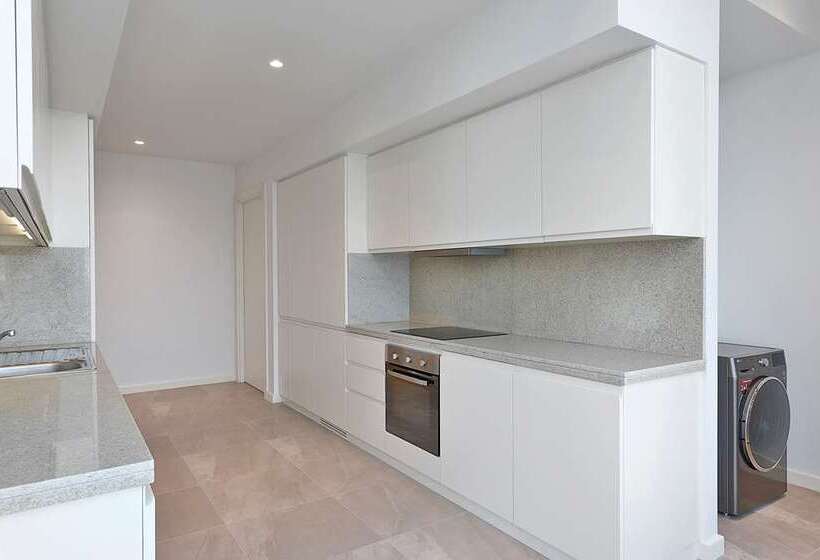 هتل Aleph Doha Residences, Curio Collection By Hilton