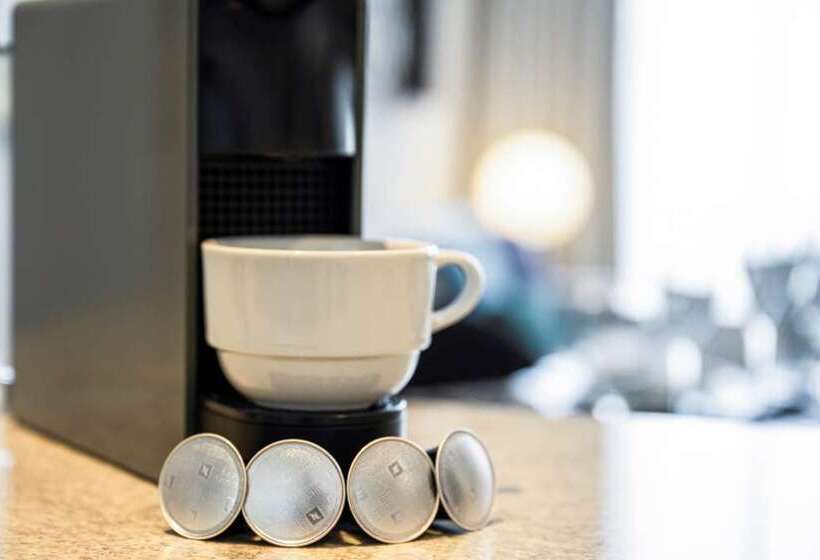 هتل Aleph Doha Residences, Curio Collection By Hilton