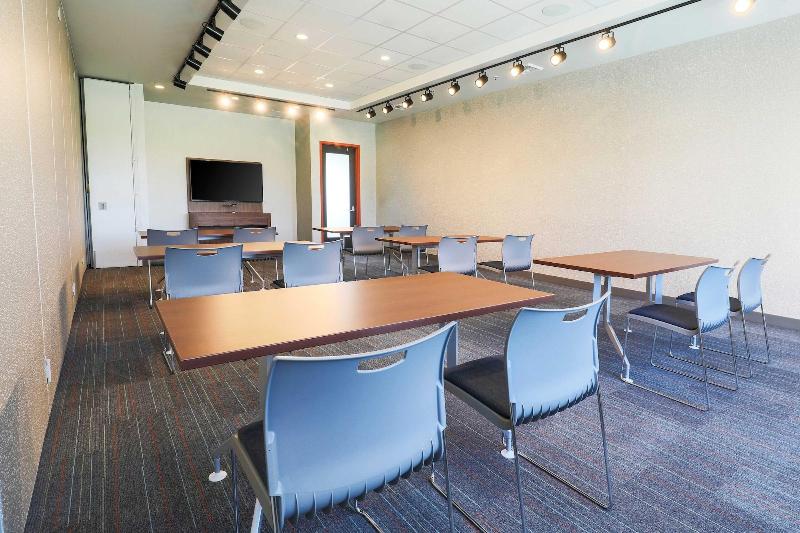 هتل Aloft By Marriott Reno Tahoe International Airport