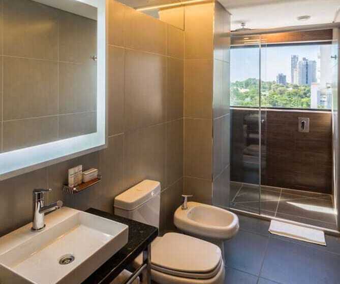 هتل Hilton Garden Inn Asuncion Aviadores Del Chaco