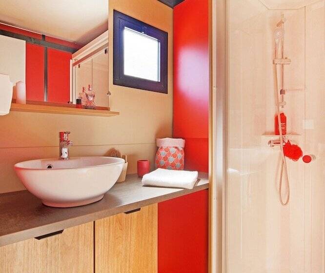 בית מלון כפרי Huttopia Meursault