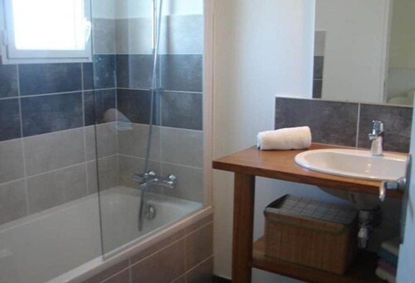 膳宿费 Domaine Du Lac De Sorin