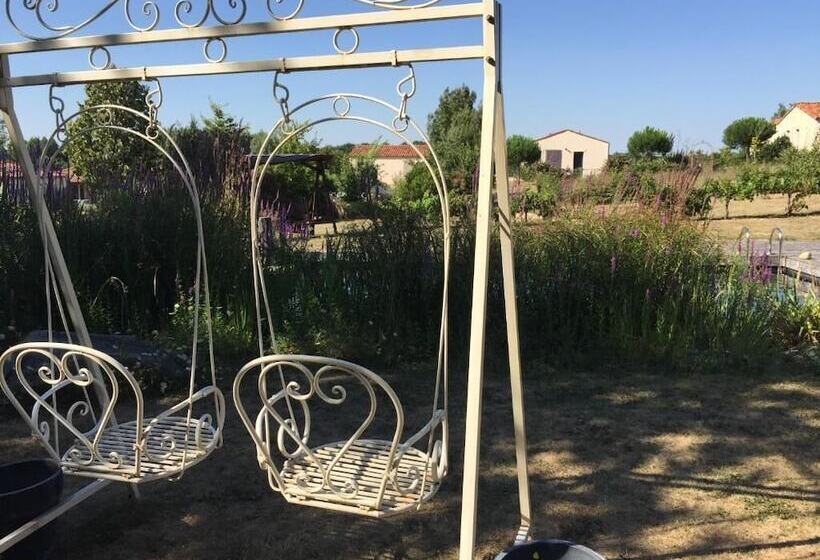 Пансион Domaine Du Lac De Sorin