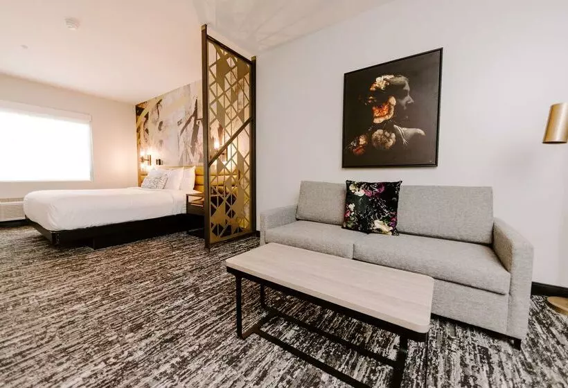 בית מלון כפרי Aiden By Best Western San Antonio Riverwalk