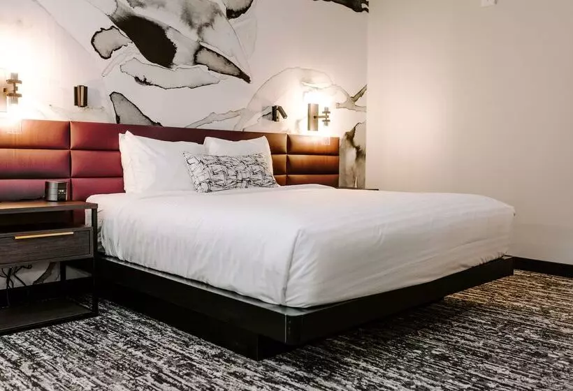 בית מלון כפרי Aiden By Best Western San Antonio Riverwalk